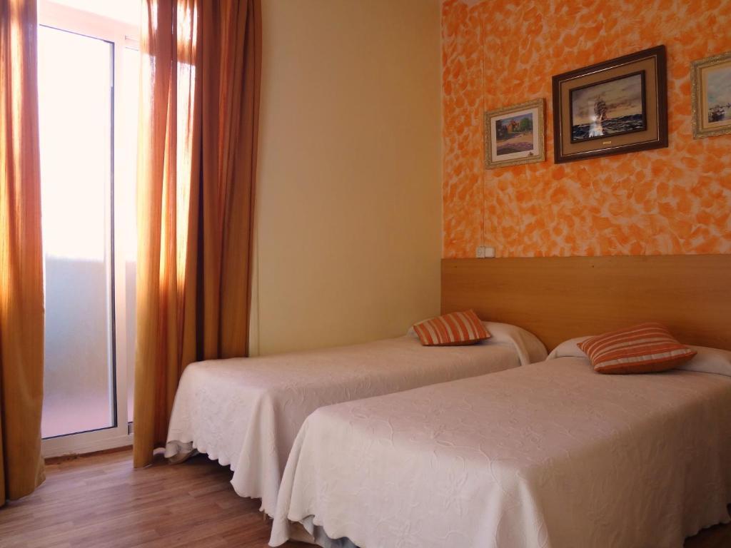 Pension Dani Barcelona Room photo